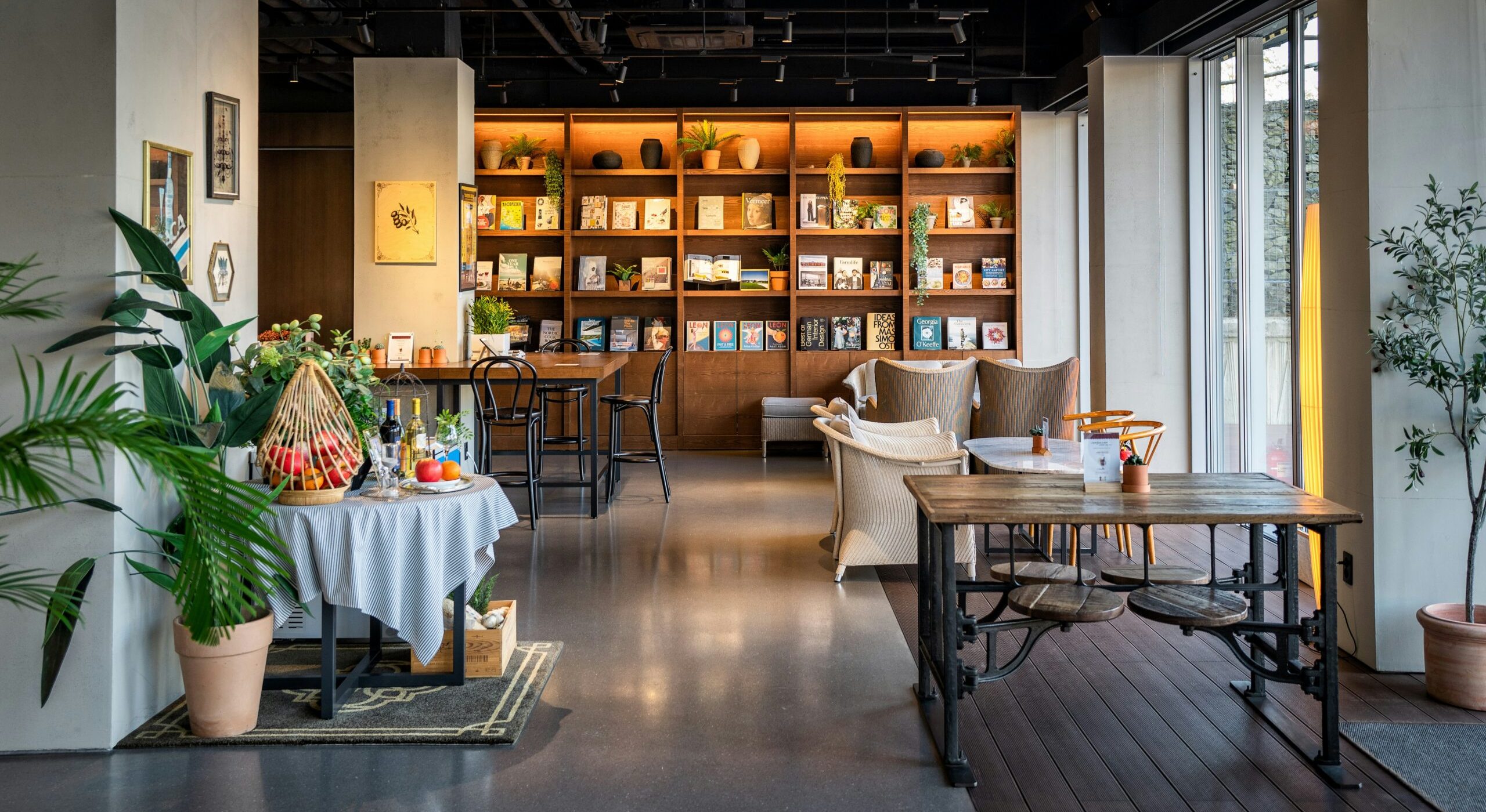 photo-1612192527395-06b72da6b35a