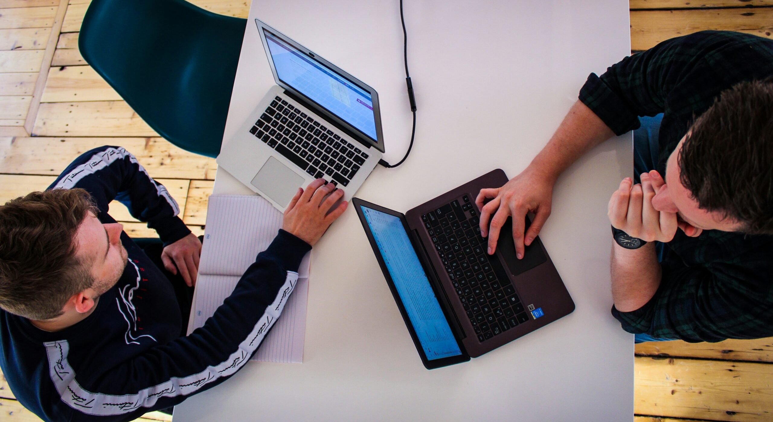 photo-1636645096936-fc8704bc8083